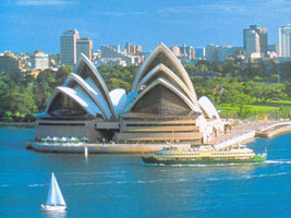    (Sydney Opera House)